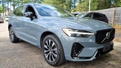 2023 Volvo XC60 B5 Plus Dark Theme