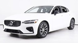 2022 Volvo S60 B5 Momentum