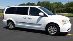 2015 Chrysler Town and Country Touring