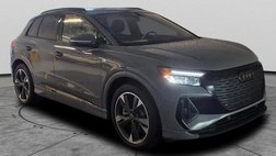 2025 Audi Q4 e-tron quattro Premium Plus 55