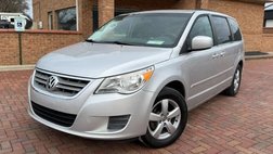 2011 Volkswagen Routan SE