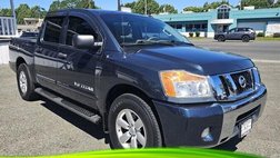 2014 Nissan Titan SV