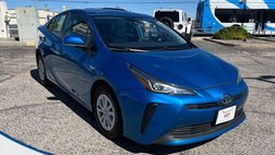 2022 Toyota Prius LE