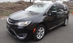 2017 Chrysler Pacifica Touring L FWD