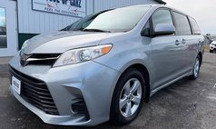 2018 Toyota Sienna LE