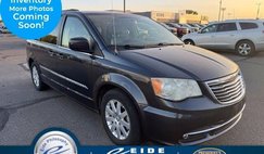 2013 Chrysler Town and Country Touring