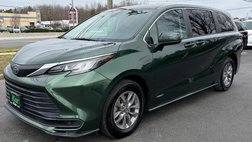 2021 Toyota Sienna LE 8-Passenger