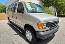 2003 Ford E-Series XL