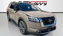 2023 Nissan Pathfinder Platinum