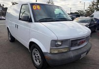 2004 GMC Safari Base