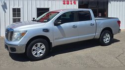 2017 Nissan Titan SV