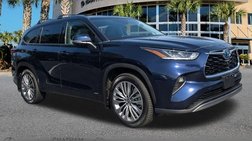 2022 Toyota Highlander Hybrid Platinum