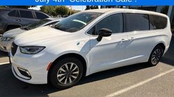 2024 Chrysler Pacifica Hybrid Select