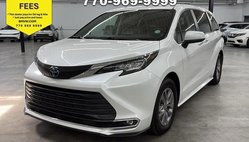 2023 Toyota Sienna XLE 7-Passenger