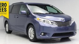 2015 Toyota Sienna XLE 7-Passenger Auto Access Se