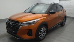 2023 Nissan Kicks SR