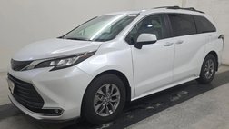 2022 Toyota Sienna XLE