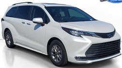 2023 Toyota Sienna XLE