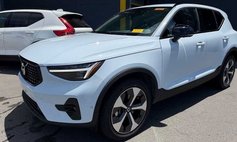 2026 Volvo XC40 B5 Plus