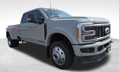 2026 Ford F-450 Super Duty Platinum