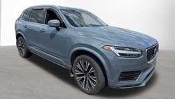 2022 Volvo XC90 T6 Momentum 7-Passenger
