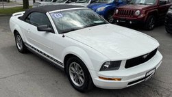 2005 Ford Mustang V6 Deluxe