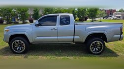 2017 Toyota Tacoma SR