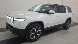 2024 Rivian R1S Adventure