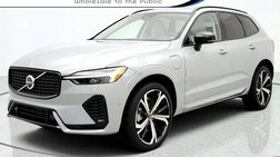 2025 Volvo XC60 T8 Ultra Dark Theme