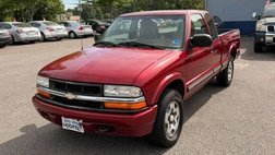 2000 Chevrolet S-10 Base