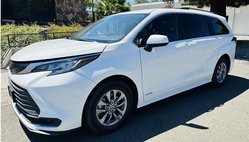 2021 Toyota Sienna LE 8-Passenger
