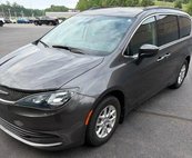 2020 Chrysler Voyager LX