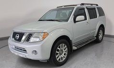 2010 Nissan Pathfinder LE