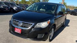 2010 Volkswagen Routan SE
