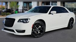2022 Chrysler 300 Touring L