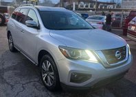2017 Nissan Pathfinder SV