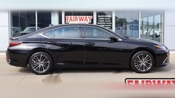 2022 Lexus ES 300h Base