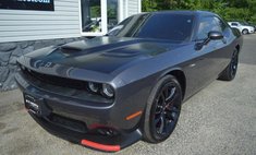 2018 Dodge Challenger SXT Plus